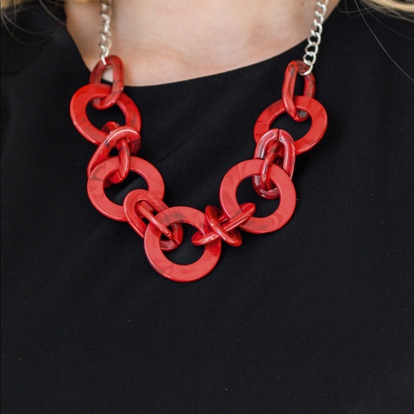 Red acrylic chain Necklace Set - Picture 2 of 4